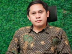 Pemakzulan Gibran Dianggap Tak Berdasar: Biarkan Konstitusi Bukan Alat untuk Frustrasi Politik Pemakzulan Gibran Dianggap Tak Berdasar: Biarkan Konstitusi Bukan Alat untuk Frustrasi Politik