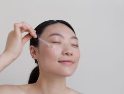 4 Produk Retinol Terbaik untuk Pemula, Direkomendasikan Ahli Dermatologi 4 Produk Retinol Terbaik untuk Pemula, Direkomendasikan Ahli Dermatologi