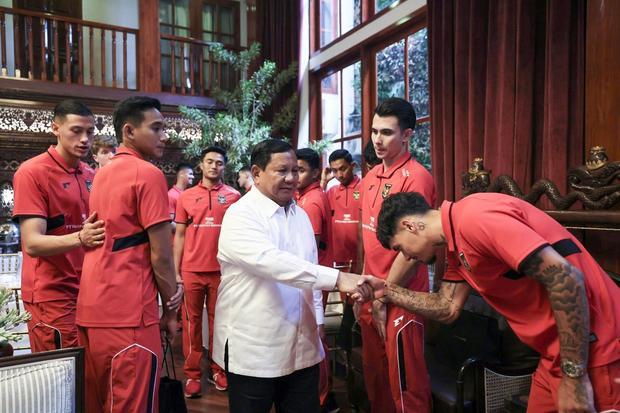 Pemain Timnas Terkejut Dapat Jam Rolex dari Prabowo, Nilainya Hingga Rp 200 Juta!
