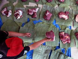Kelebihan Menggunakan Daun Pisang Sebagai Pembungkus Daging Kurban