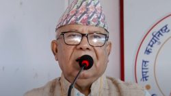 Socialist Leader to Await Court Verdict on Party Leadership