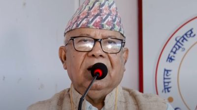Socialist Leader to Await Court Verdict on Party Leadership