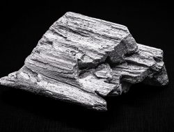 China’s Rare Mineral Bestows “Super Vision” on Animals, Offers Hope for Humans China’s Rare Mineral Bestows “Super Vision” on Animals, Offers Hope for Humans