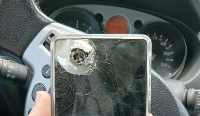 Samsung Galaxy S25 Ultra Shields Ukrainian Soldier from Shrapnel, Proving Indestructible