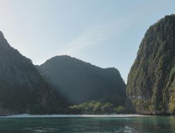 Dua Pantai di Thailand yang Paling Menghiasi Beranda Instagram Anda