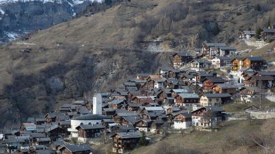Desa di Swiss Beri Imbalan Rp 400 Juta Agar Anda Pindah Dan Tinggal Disana