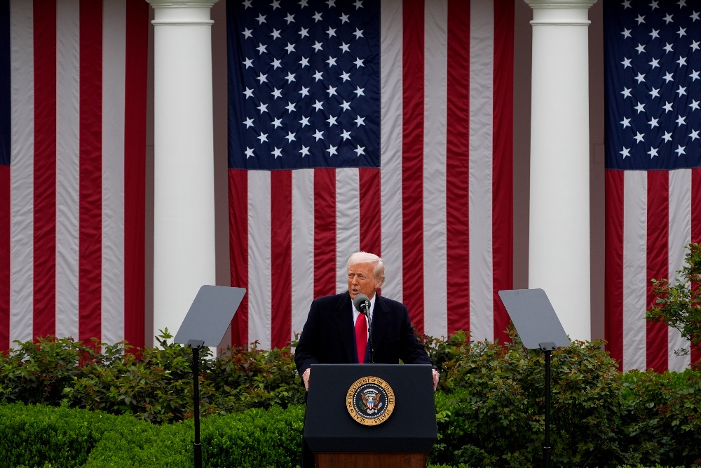 Resmi: Trump Larang Warga 12 Negara Masuk AS, Ketahui Daftar Negaranya