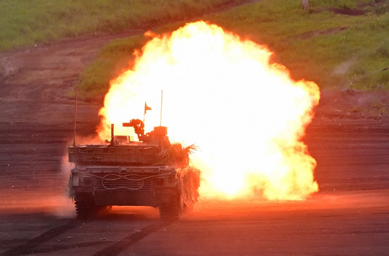 Japan’s GSDF Livestreams Thrilling Live-Fire Exercise Beneath Mount Fuji