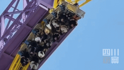 Tourists Stranded Upside Down on Roller Coaster in China