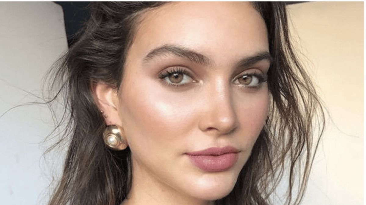 Brow-Town: Is Age Thinning Your Eyebrows? Experts Reveal All!