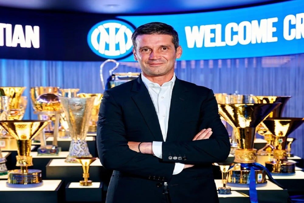 Cristian Chivu Resmi Menjadi Pelatih Baru Inter Milan