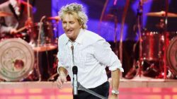 Rod Stewart Batalkan 6 Konser di Indonesia Karena Masalah Kesehatan
