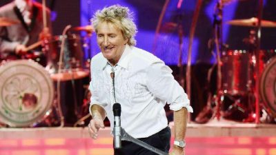 Rod Stewart Batalkan 6 Konser di Indonesia Karena Masalah Kesehatan