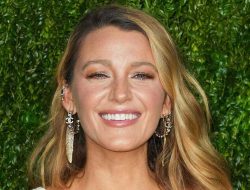 Blake Lively Glows at Chanel Tribeca Dinner Post-Legal Victory Blake Lively Glows at Chanel Tribeca Dinner Post-Legal Victory