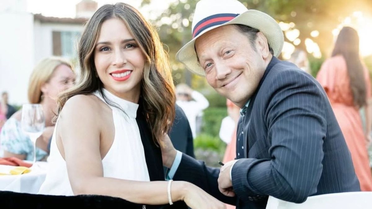 The love story of Rob Schneider and his beloved mexican wife