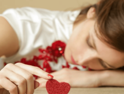 Science Unveils: How Our Brains React When Hearts Are Broken
