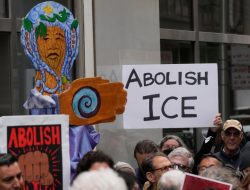 Florida Man Allegedly Threatened to Plow Through ICE Protesters in Tow Truck, Deputies Claim Florida Man Allegedly Threatened to Plow Through ICE Protesters in Tow Truck, Deputies Claim