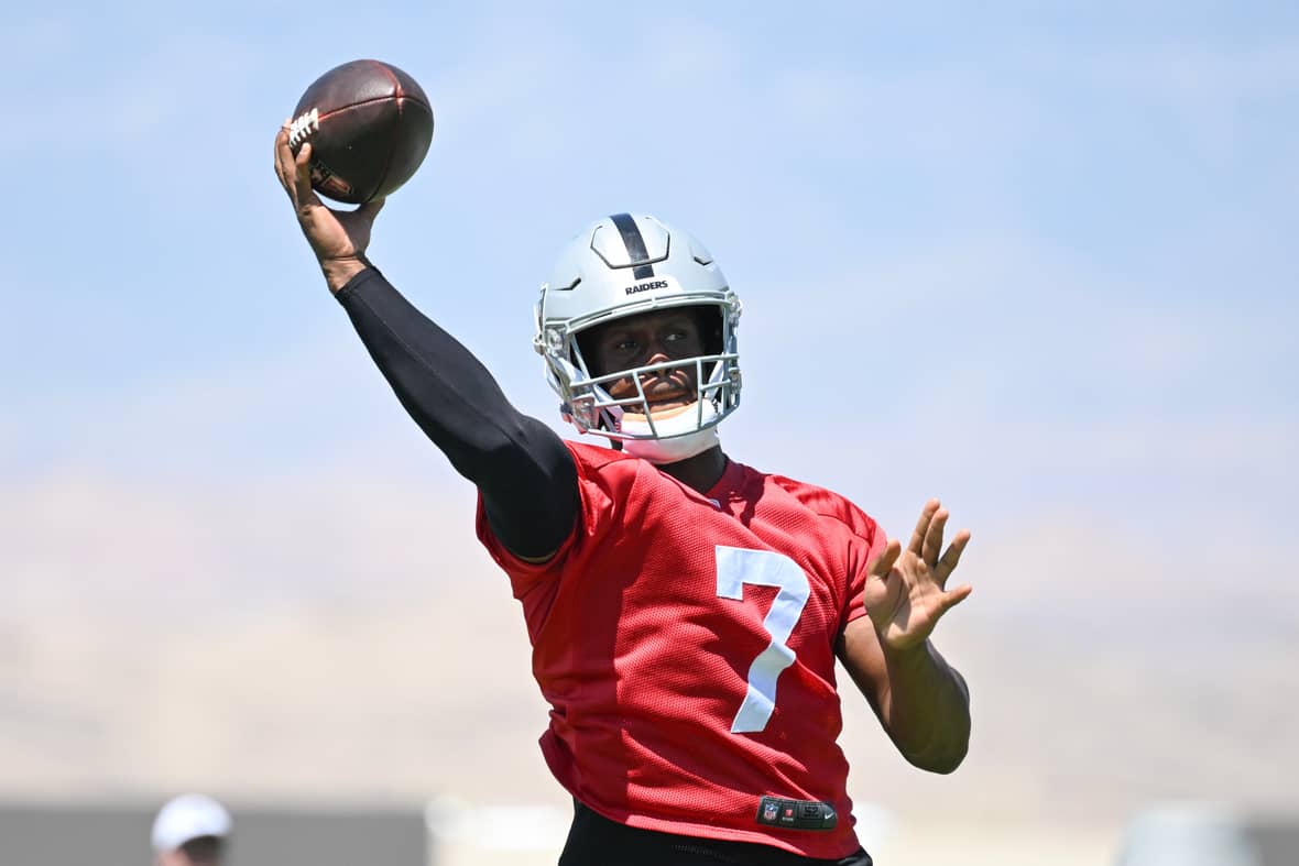 Raiders’ Wide Receiver Seeks Opportunity to Play With Geno Smith in Las Vegas
