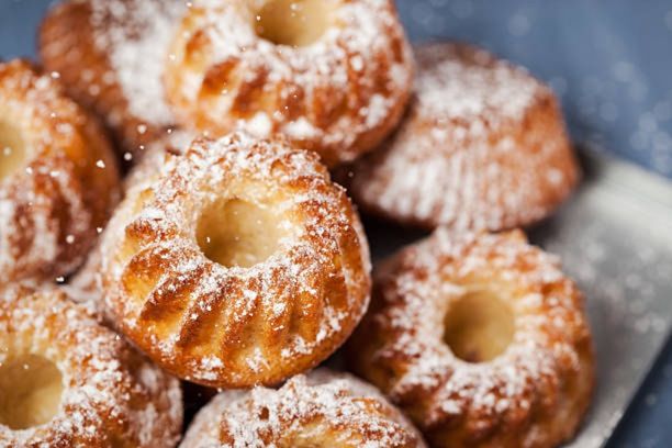 5 Irresistibly Charismatic Mini Bundt Cake Recipes