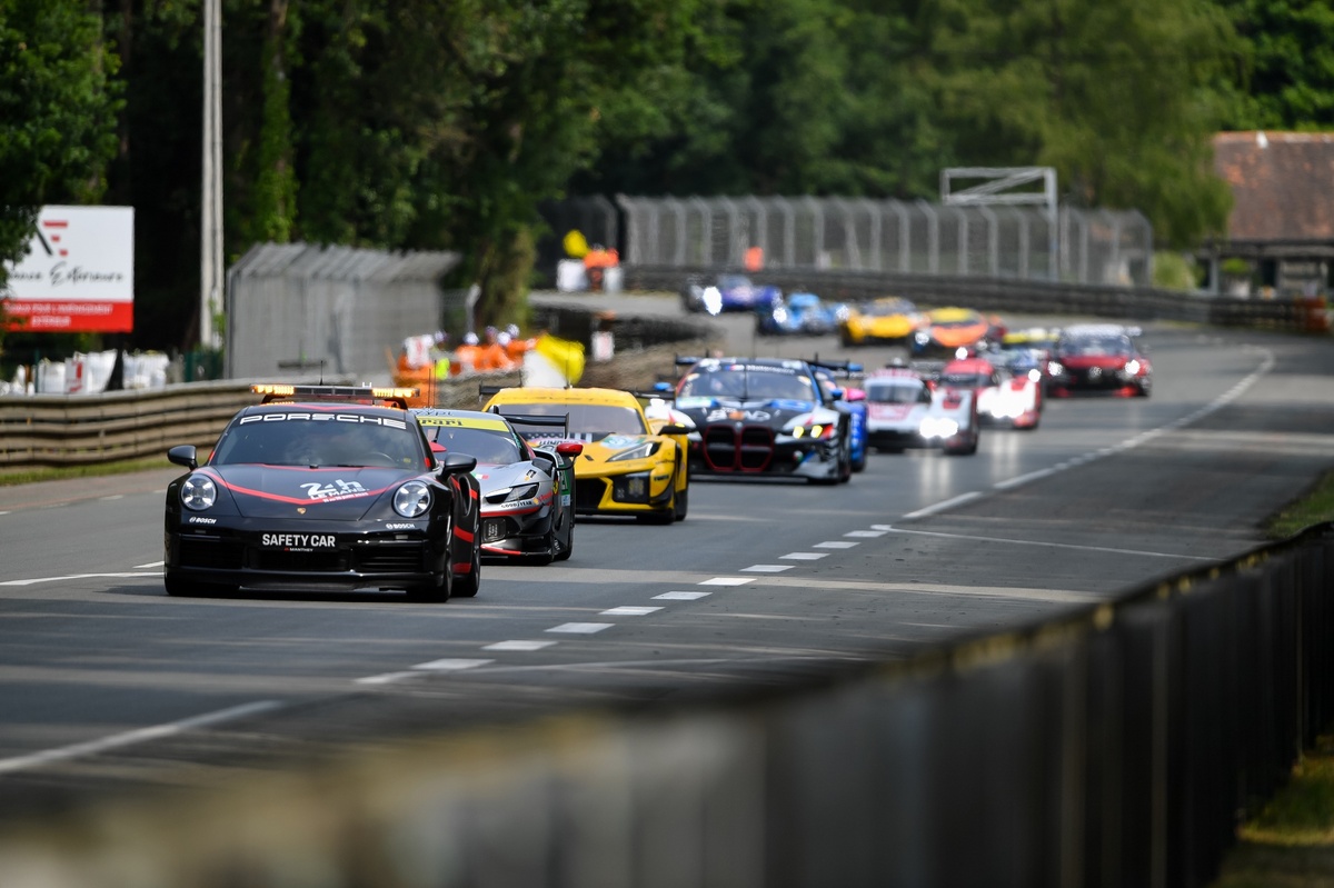 Are Le Mans 24h Safety Car Rules Enhancing Fair Play or Undermining Merit?