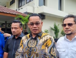 Ridwan Kamil Akan Gelar Tuntutan Hukum Terhadap Lisa Mariana Sebesar 100 Miliar Ridwan Kamil Akan Gelar Tuntutan Hukum Terhadap Lisa Mariana Sebesar 100 Miliar