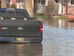 What Metro Detroit Drivers Should Do When Their Car Stalls in Flooded Conditions What Metro Detroit Drivers Should Do When Their Car Stalls in Flooded Conditions