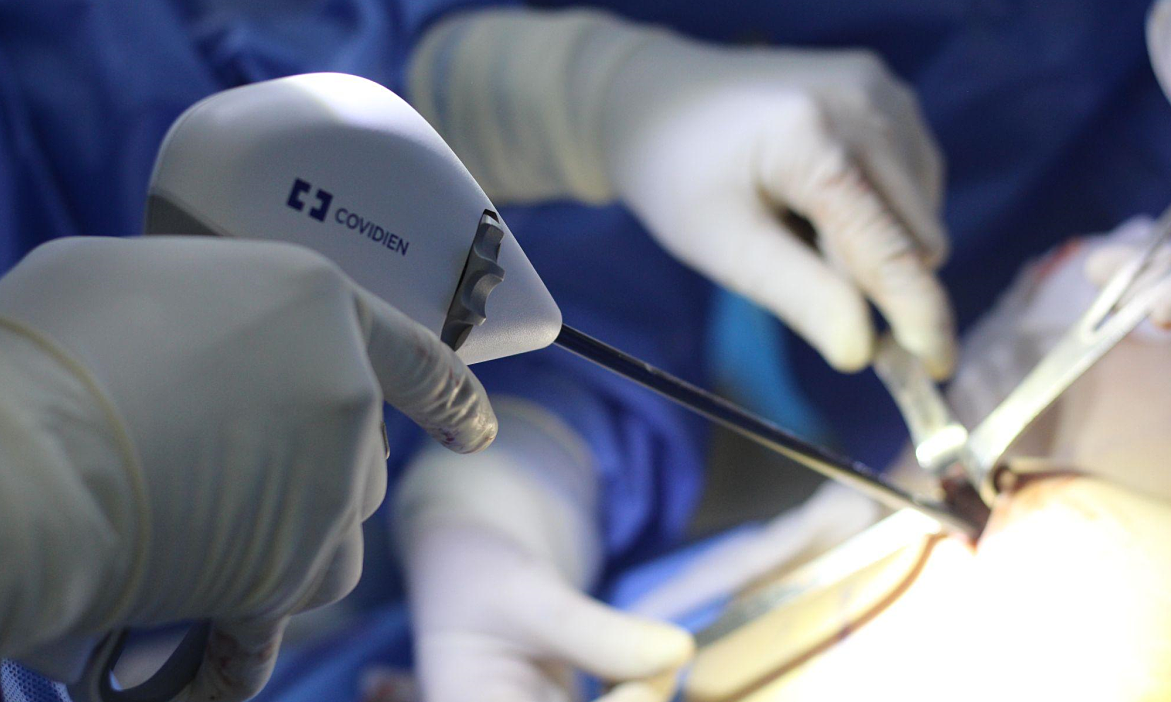 Painless Breast Augmentation: How Harmonic Technology Transforms the Surgical Experience