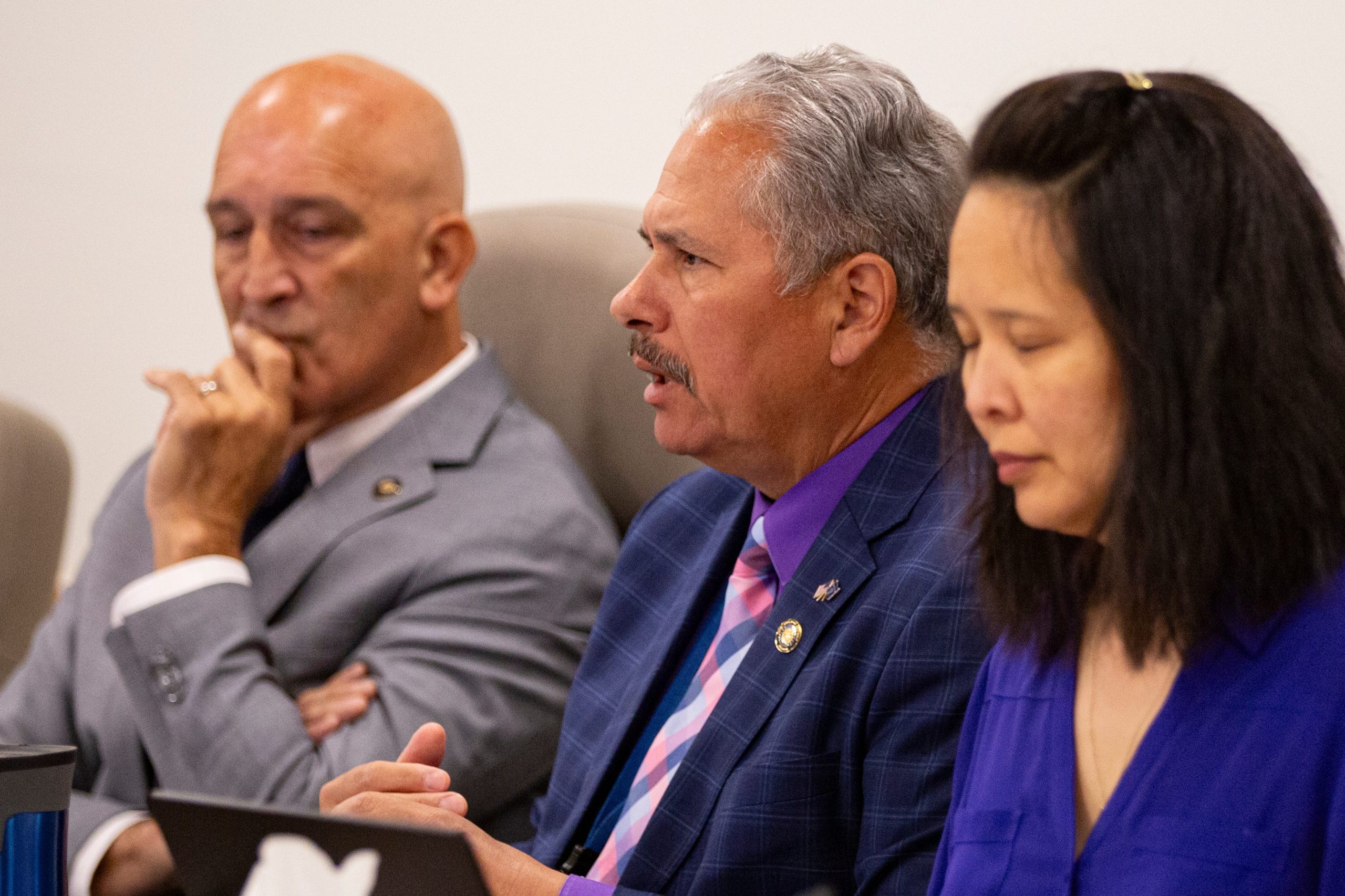 Oregon Democrats Push Transportation Bill Forward in Heated Meeting