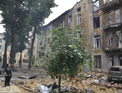 Russia Unleashes Swarm: 280 Drones and Missiles Assault Ukraine in Midnight Strikes Russia Unleashes Swarm: 280 Drones and Missiles Assault Ukraine in Midnight Strikes