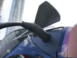 Imagine a Canada Where Buying Stuff Is Mandatory: The Bold Idea Behind the New EV Mandate Imagine a Canada Where Buying Stuff Is Mandatory: The Bold Idea Behind the New EV Mandate