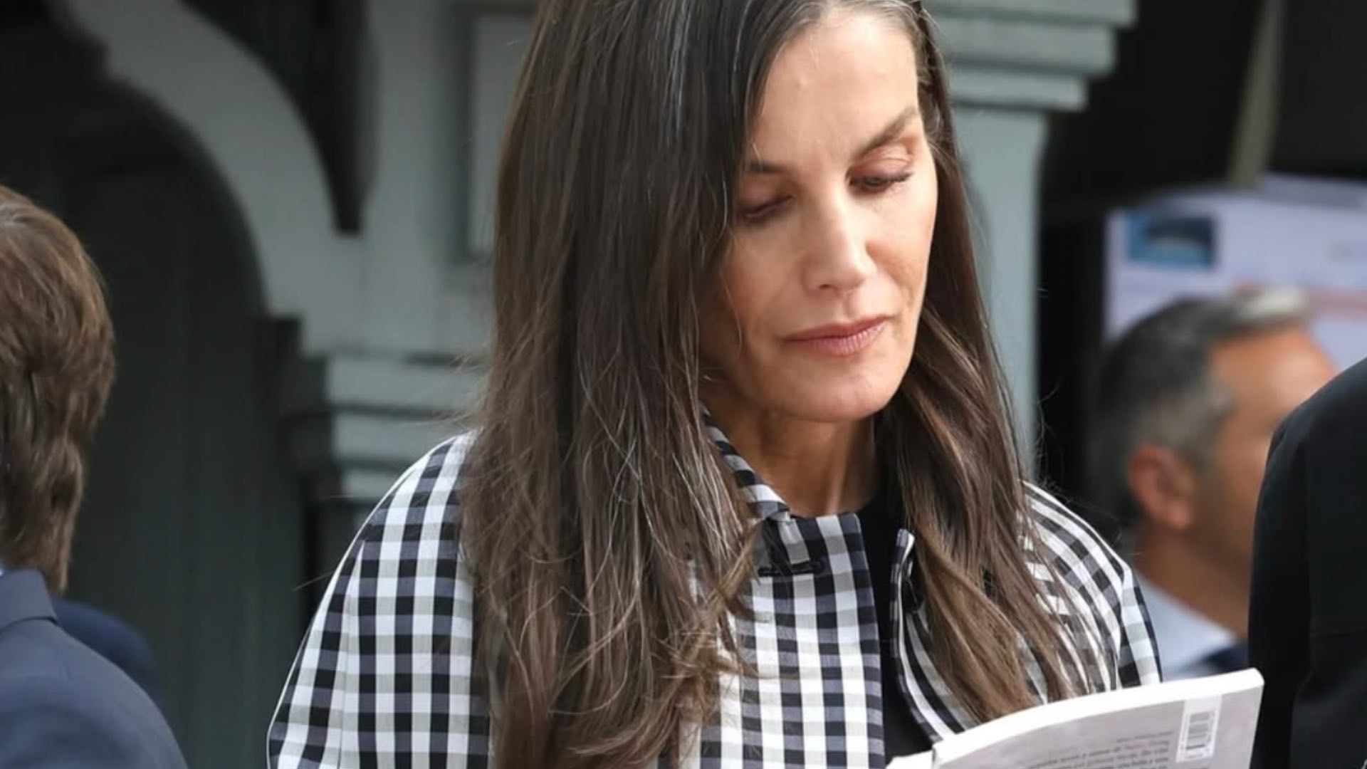 Letizia of Spain Revives a Bygone Fashion Trend