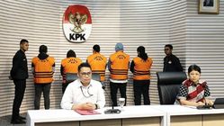 KPK Tetapkan 5 Orang sebagai Tersangka: Kasus Korupsi Proyek Jalan Rp231 Miliar di Sumut Melibatkan Ayah dan Anak KPK Tetapkan 5 Orang sebagai Tersangka: Kasus Korupsi Proyek Jalan Rp231 Miliar di Sumut Melibatkan Ayah dan Anak