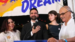NY Democrats Learn Winning Formula From New York
