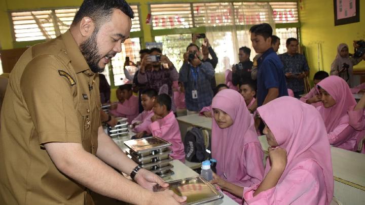 Dosen Unair Warnai Diskusi: Bahaya Ganti Menu MBG dengan Snack Kemasan