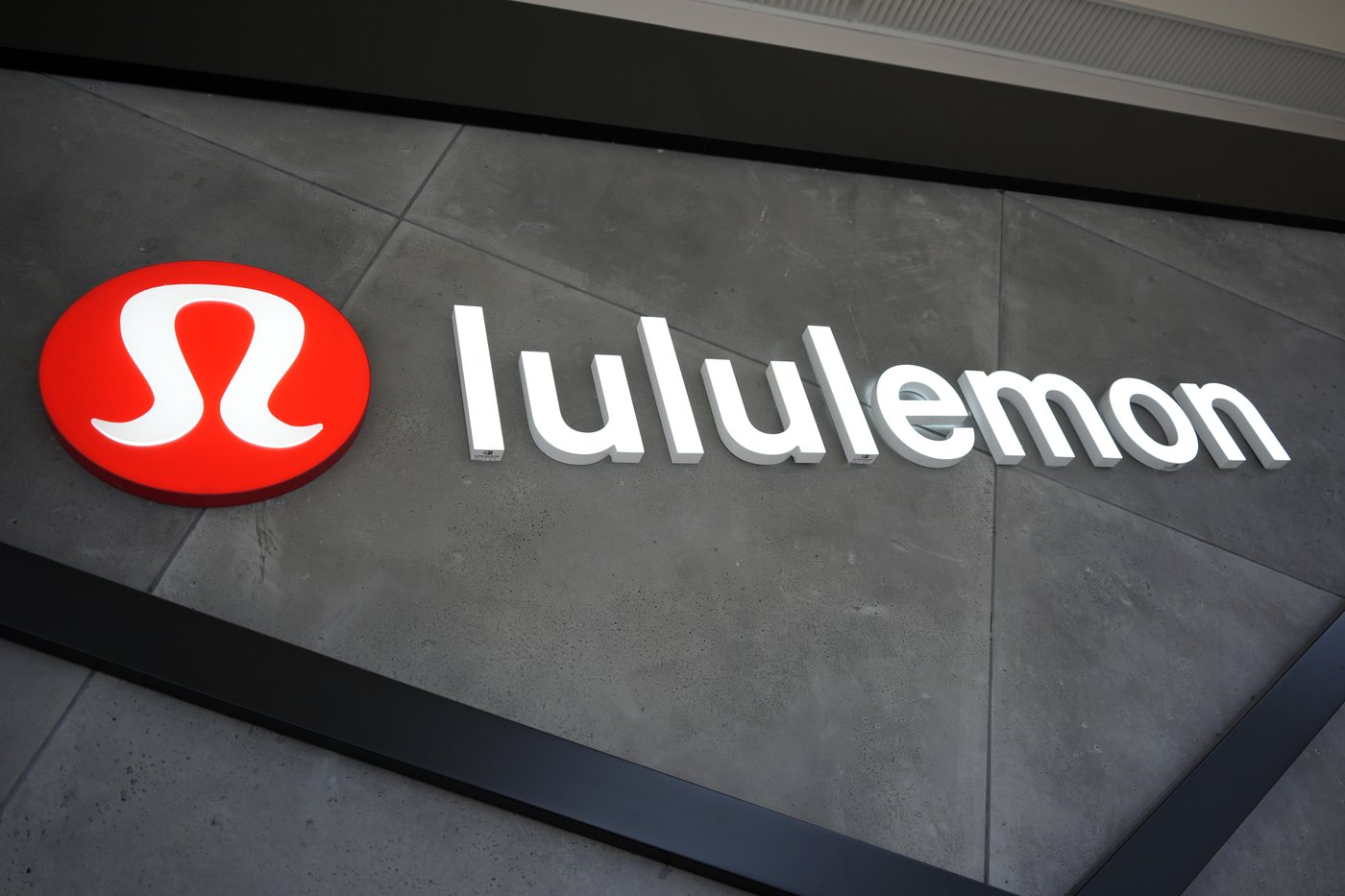 Lululemon Sues Costco: The War Over Alleged Knockoff Products