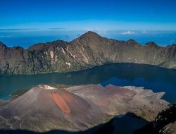 Malaysian Tourist Hurt on Indonesia’s Second-Tallest Volcano