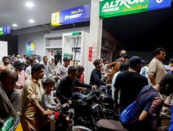 Pakistan Urgently Imports Fuel as Iran-Israel Conflict Rages