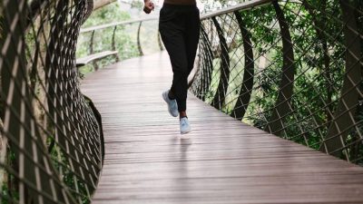 7 Tanda Sepatu Lari Anda Salah Pilih, Segera Tukar Sebelum Rugi
