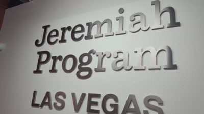 Nonprofit Honors Single Mothers’ Graduations at Vibrant Las Vegas Celebration