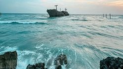 Selat Hormuz: ‘Kerangka Penghasil Minyak’ yang Dapat Memicu Resesi Global Jika Ditutup Iran