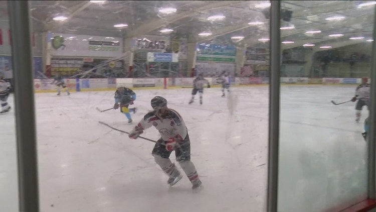 Veterans Heal on Ice: New Hockey Program Takes Flight