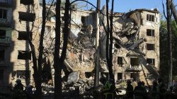 Russian Attacks in Ukraine Kill at Least 10, Injure Dozens