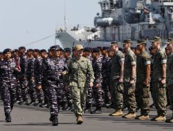 Perkuatan Keamanan Maritim: TNI AL dan Pasukan AS Gelar Latihan Kapal Perang Bersama Perkuatan Keamanan Maritim: TNI AL dan Pasukan AS Gelar Latihan Kapal Perang Bersama