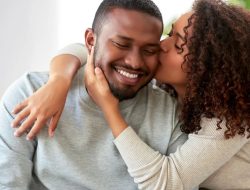 Dive Deep: Build Stronger Connections and Enduring Relationships Dive Deep: Build Stronger Connections and Enduring Relationships