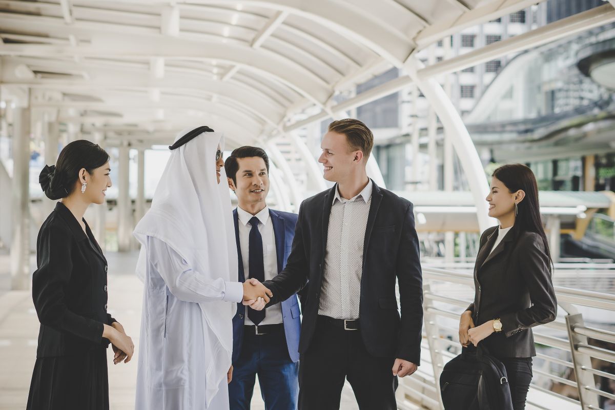Do Business in the UAE: Essential Travel Tips, Accommodation Insights, and Practical Know-How