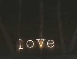 Your One-Word Aura, Based on Your Zodiac Sign
