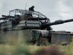 Video: Drone Lancet Hancurkan Tank Abrams Ukraina di Sumy, Indonesia Video: Drone Lancet Hancurkan Tank Abrams Ukraina di Sumy, Indonesia