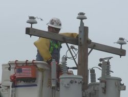 3,000 UI Customers Left in the Dark: Downed Wires Cause Power Outage in East Haven 3,000 UI Customers Left in the Dark: Downed Wires Cause Power Outage in East Haven