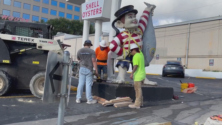 Giant Sea Island Mascot Takes a Break: Here’s What’s Behind It