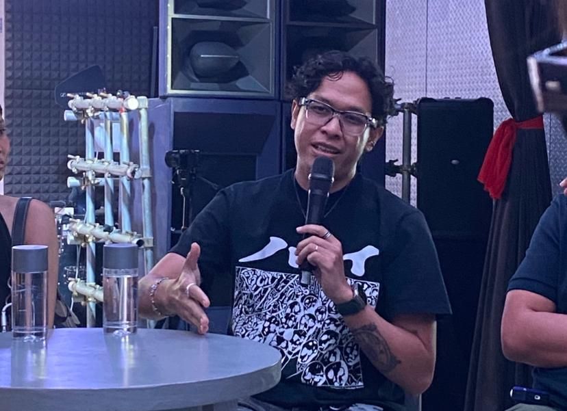Hindia Bicara Tentang Lirik Lagu “Matahari Tenggelam” yang Menjadi Polemik